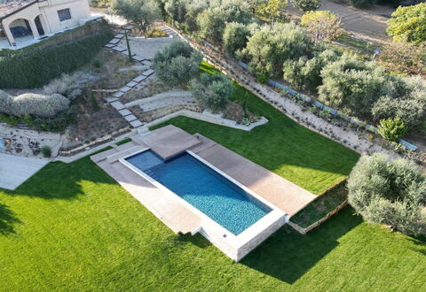 Villa Carciofa: Garden, Shrub, Swimming Pool, Landscaping, Backyard, Estate, Lawn, Yard, Villa, Courtyard