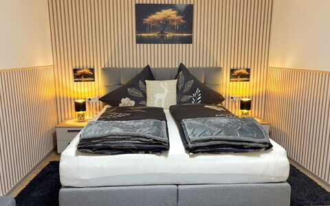 Apartment Anneliese: Bedroom, Interior Design, Textile, Furniture, Bed, Bed Sheet, Bedding, Linens, Floor, Bed Frame