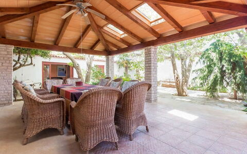 Atri Giardino: Wood, Furniture, Ceiling, Flooring, Floor, Chair, Shade, Outdoor Furniture, Beam, Porch