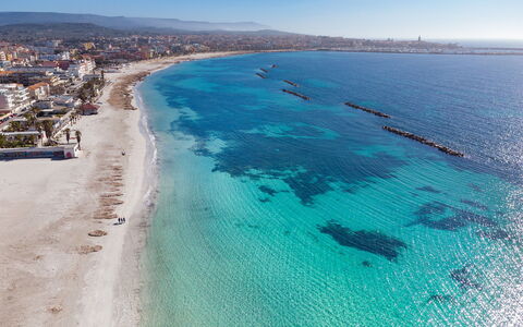 Alghero 600: Blue, Water, Body Of Water, Water Resources, Beach, Coast, Coastal And Oceanic Landforms, Sea, Horizon, Shore