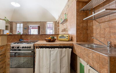 Accommodation:&nbsp;Barba Pipin 200.1