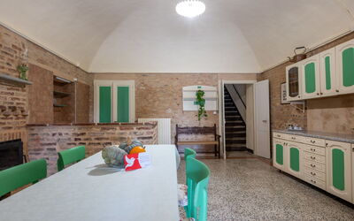 Accommodation:&nbsp;Barba Pipin 200.1