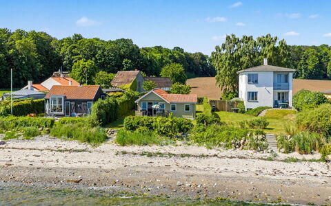 Astrath - 10M from the Sea: House, Home, Cottage, Landscape, Roof, Coastal And Oceanic Landforms, Coast, Estate, Shore