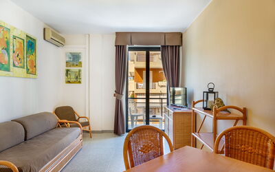Accommodation:&nbsp;Bilo 4
