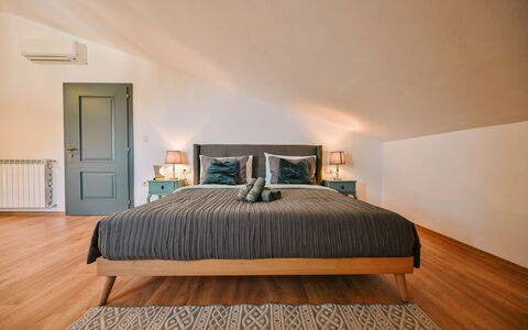 Villa Bogijeva Cliff House, Stunning View: Bed, Furniture, Interior Design, Bedroom, Bedding, Bed Sheet, Flooring, Floor, Wood, Ceiling