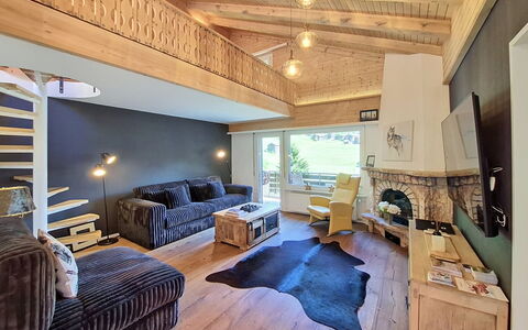 Chez Gredia: Interior Design, Furniture, Wood, Ceiling, Flooring, Room, Floor, Couch, Lighting, Living Room