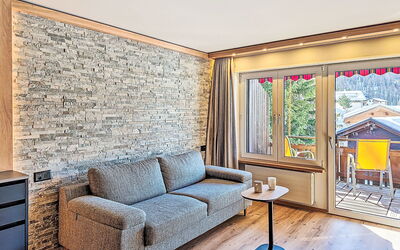Sonnhalde a 310.2: Interior Design, Flooring, Wood, Furniture, Floor, Ceiling, Living Room, Couch, Room, Chair