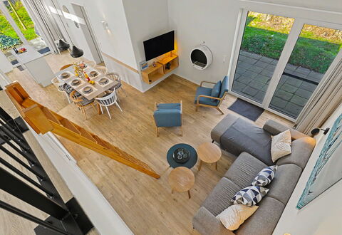 Seelykke (304): Wood, Flooring, Interior Design, Floor, Room, Ceiling, Wood Flooring, Apartment, Living Room, Wood Stain