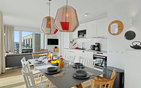 Penthouse Dümmerblick (619): Furniture, Interior Design, Flooring, Light Fixture, Wood, Ceiling, Floor, Chair, Table, Kitchen