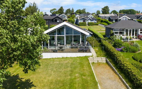 Ubavka - 100M from the Sea: Blue, Cottage, House, Home, Farmhouse, Estate, Siding