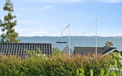 Viggo - 200M from the Sea