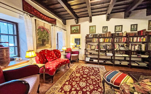 Himmelreichmühle: Interior Design, Furniture, Ceiling, Flooring, Floor, Carpet, Room, Picture Frame, Living Room, Couch