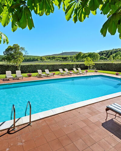 Medieval Castle Living: Vineyards, Swimming Pool &