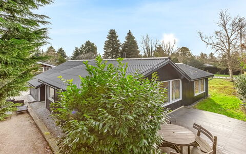 Blandina - 500M from the Sea: House, Roof, Home, Shrub, Cottage, Residential Area, Groundcover, Siding, Garden, Estate