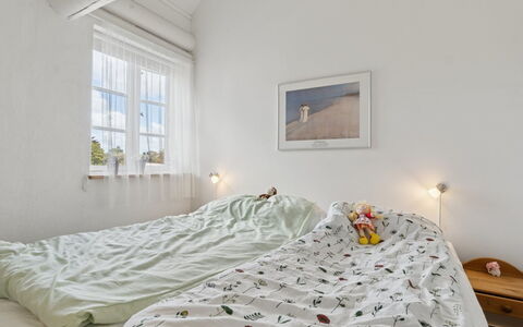Ruse - 6Km from the Sea: Bed, Bedroom, Wall, Interior Design, Furniture, Bed Sheet, Bedding, Ceiling, Linens, Textile