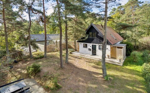Bedrija - 200M from the Sea: Blue, Cottage, House, Home, Farmhouse, Estate, Siding