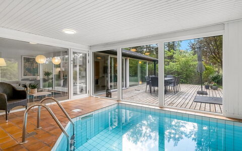 Simjanka - 800M from the Sea: Wood, Home, Porch, Deck, Hardwood, Roof, Wood Stain, Wood Flooring, Eco Hotel