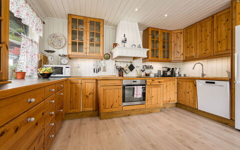Høyanger Panorama: Wood, Kitchen, Cabinetry, Countertop, Cupboard, Flooring, Ceiling, Kitchen Appliance, Furniture, Home