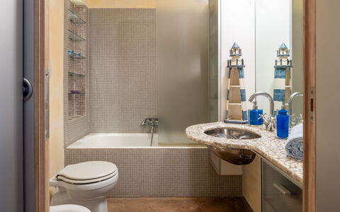 Stella Marina Apartment with Pool, Porto Santo Ste: Bathroom, Plumbing Fixture, Interior Design, Wall, Flooring, Floor, Toilet, Plumbing, Countertop, Tap