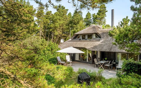 Lene - 2Km from the Sea: House, Roof, Home, Cottage, Shed, Garden Buildings, Siding, Yard, Log Cabin, Hut