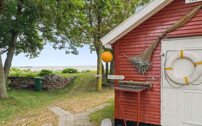 Gottfrida - 50M from the Sea