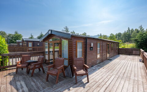 Scottishhighlands.lochness: Wood, Deck, Cottage, Hardwood, Plank, Wood Stain, Fence, Boardwalk, Porch, Log Cabin