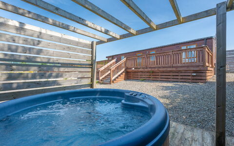 Scottishhighlands.lochness: Wood, Composite Material, Deck, Wood Stain, Hardwood, Plank, Swimming Pool, Design, Lumber, Wood Flooring