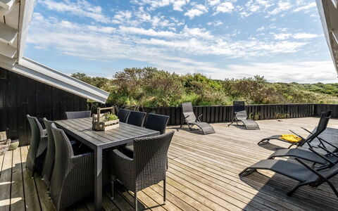 Askrik - 350M from the Sea: House, Home, Door, Roof, Cottage, Estate, Garden, Shade, Siding, Yard
