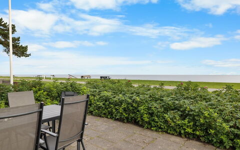 Sila - 25M from the Sea: Blue, Cottage, House, Home, Farmhouse, Estate, Siding