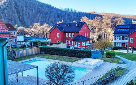 Thale 700: Residential Area, House, Home, Roof, Human Settlement, Estate, Cottage, Suburb, Garden, Landscaping