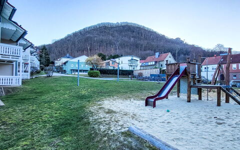 Thale 701: Mountainous Landforms, Vegetation, Mountain, Hill, Shrub, Hill Station, Village, Hacienda, Eco Hotel