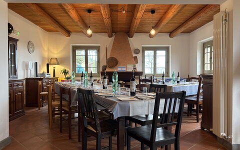 La Casa nel Bosco: Furniture, Table, Chair, Interior Design, Wood, Flooring, Ceiling, Kitchen & Dining Room Table, Dining Room, Lighting