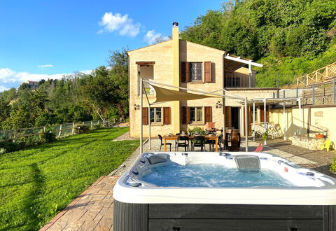 La Casa nel Bosco: Swimming Pool, Resort, Eco Hotel, Flowerpot, Outdoor Furniture, Umbrella, Houseplant, Hotel, Chair, Yard