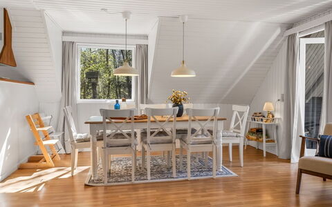 Diertje - from the Sea: Furniture, Interior Design, Flooring, Wood Flooring, Floor, Wood, Chair, Ceiling, Table, Dining Room