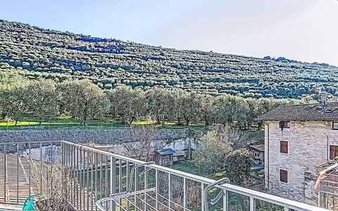 Tra Gli Ulivi: Fence, Home Fencing, Balcony