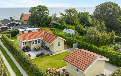 Lenya - 60M from the Sea: Blue, Cottage, House, Home, Farmhouse, Estate, Siding