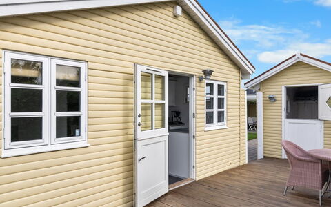 Lenya - 60M from the Sea: Blue, Cottage, House, Home, Farmhouse, Estate, Siding