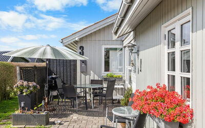 Edeltraud - 100M from the Sea