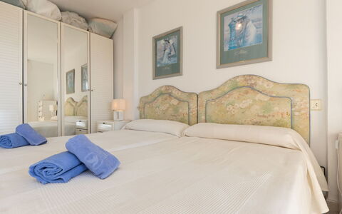 Cambrils 53: Furniture, Bed, Interior Design, Bedroom, Floor, Bed Sheet, Bedding, Wood, Flooring, Room
