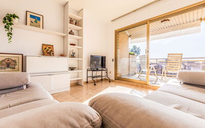 Accommodation:&nbsp;Bahia Dorada 53.3
