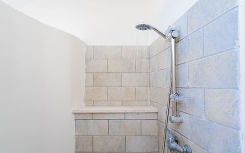 Il Respiro del Mare: Wall, Flooring, Floor, Plumbing Fixture, Composite Material, Tile, Shower Head, Bathroom, Plumbing