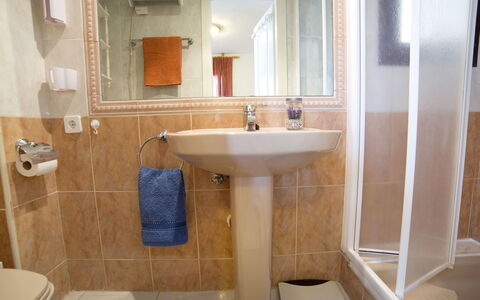 Topacio i: Bathroom, Property, Room, Tile, Interior Design, Floor, Wall, Architecture, Sink, Tap