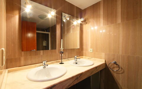 Sotavento: Bathroom, Property, Room, Sink, Bathroom Sink, Tap, Interior Design, Bathroom Cabinet, Tile, Plumbing Fixture