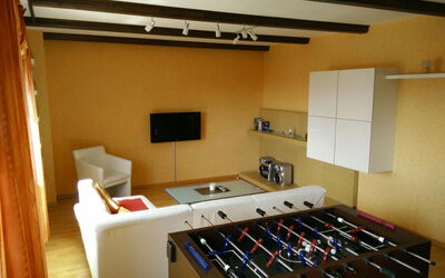 Großzügige Ferienwohnung mit Garten und Terrasse,