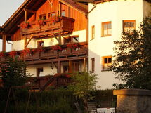 In Ludwigsreut mit Terrasse, Garten und Grill