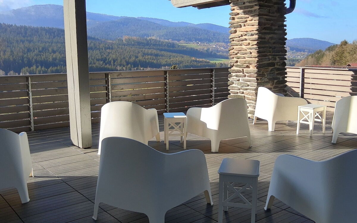 Bayvista, die Bayerwald Lodge mit Bergblick