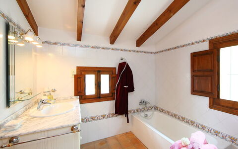 Baile del Sol: Room, Property, Building, Ceiling, Interior Design, Bathroom, House, Furniture, Floor, Real Estate