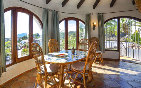 Roberto: Property, Table, Furniture, Window, Plant, Wood, Porch, Chair, Interior Design, Building
