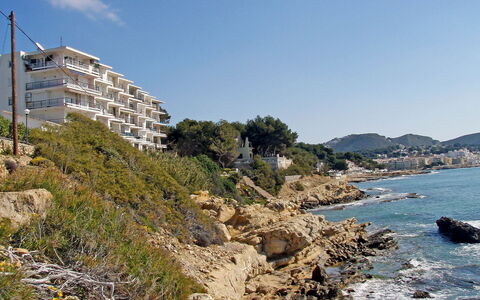 Brisa al Mar: Coast, Sea, Promontory, Tourism, Coastal And Oceanic Landforms, Shore, Beach, Vacation, Sky, Cape