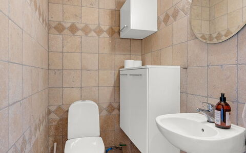 Filisha - 200M from the Sea: Toilet Seat, Bathroom, Toilet, Flooring, Plumbing Fixture, Wall, Floor, Sink, Interior Design, Tile